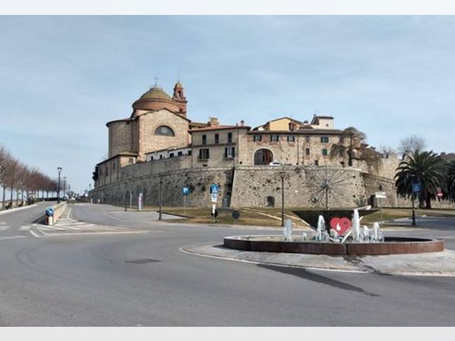 Castiglione del Lago Commercial for rent