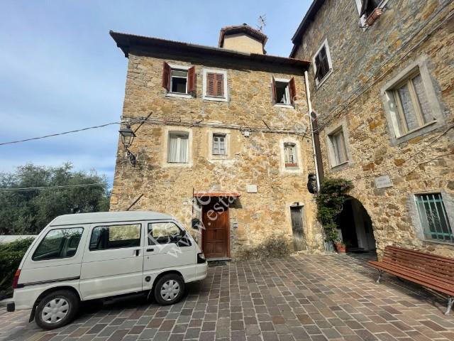 Italien zum verkauf in Liguria, Vallebona